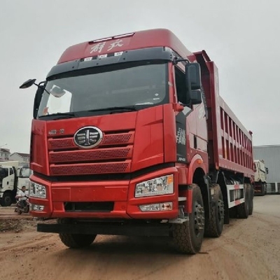 Vendez Faw Jiefang J6P 460 chevaux 8X4 8,2m camions à décharge avec transmission manuelle et couple élevé
