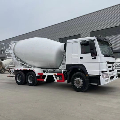 2012 Année utilisée HOWO bétonneuse avec moteur 95kw/2400rpm abordable