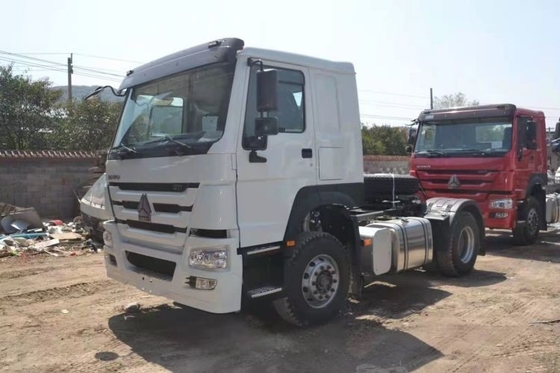 Moitié de rangée Diesel utilisé SinotruK haow 371 Tête de tracteur Réparé Tracteur voiture spéciale