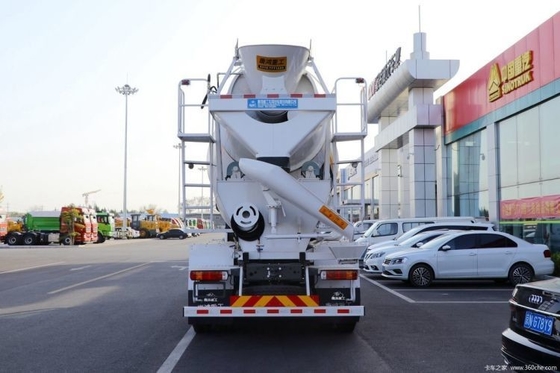 Boutique 340HP HOWO T5G 8X4 7,7 Carré camion de mélange de béton pour les marchés de pays