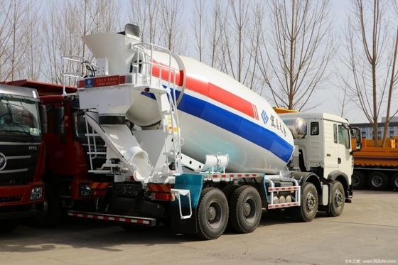 7Camion à béton carré de.98 avec châssis 6x4 8x4 Sinotruk HOWO TX 350 HP carburant diesel
