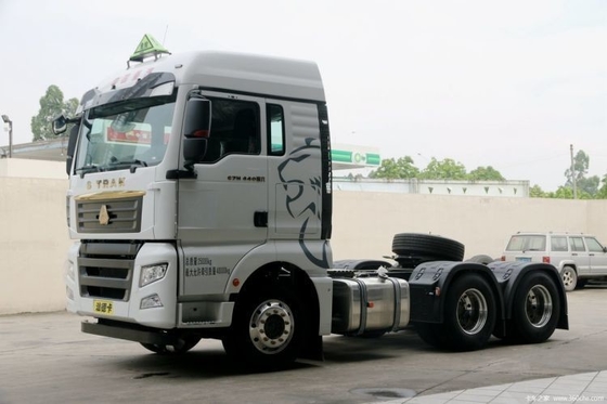 SinotruK SITRAK C7H 440HP chaud et d'occasion 6X4 8X4 Tête de tracteur avec 2 sièges passagers