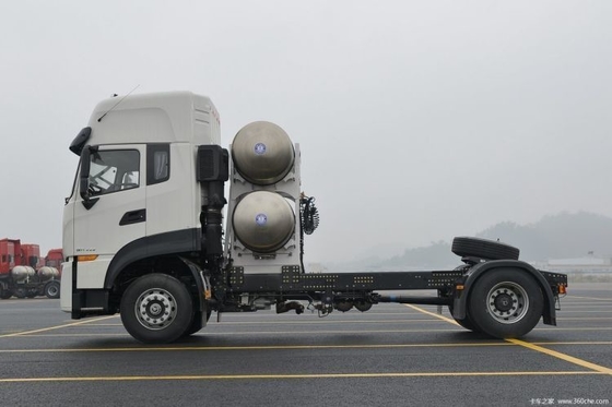Stock Dongfeng Tianlong KL Truck lourd 4*2 6*4 Tête de traction pour le siège du conducteur normal