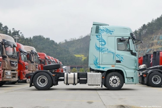 12 Changement vers l'avant Dongfeng Tianlong GX 4*2 6*4 Tête de traction diesel avec 450 chevaux