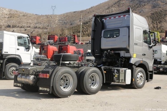 12.00R20 Pneus utilisés 0 km Camion de traction 6X4 4X2 6X2 HOWO T7H Tracteur de camion lourd
