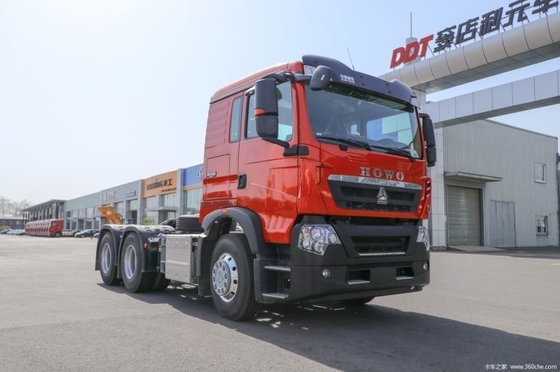 SinotruK HOWO TX7 lourd camion GNL GNC 4*2 camion de traction véhicule de transport logistique