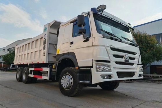 Direction droite camion lourd national utilisé HOWOV7 6X4 440HP camion de décharge 5,8m voiture spéciale