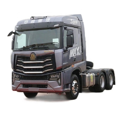 SINOTRUCK HOWO Max 4*2 6*4 Camion à traction version diesel Tête de traction spéciale pour camion