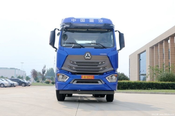 Puissant SinotruK Haohan N6G 4*2 6*4 Camion de traction CHG GNL Camion spécial Tête de traction