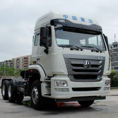12 Changement vers l'avant SinotruK Haohan J7G 4*2 6*4 CHG GNL Tête de traction spéciale du camion