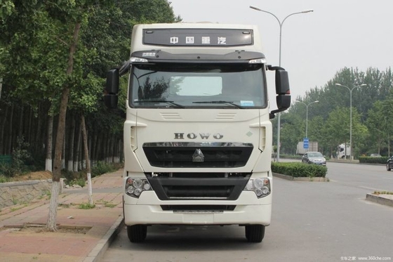 Sinotruk HOWO T7H 4*2 Tireur de marchandises dangereuses