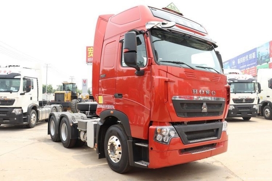 Sinotruk HOWO T7H 440HP 6X4 Tracteur chimique dangereux avec une capacité de réservoir de carburant de 500-600L