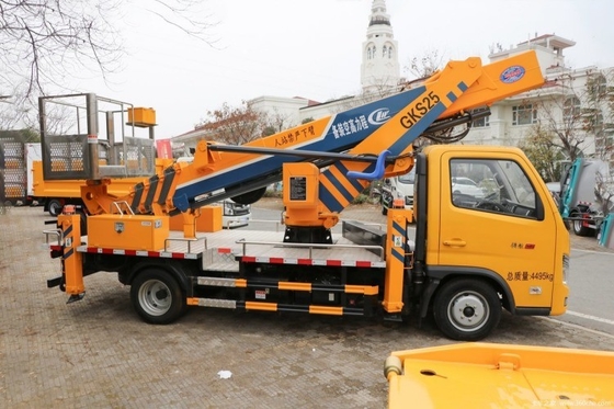 Foton Era Navigator S1 Véhicule de travail aérien Contrôle hydraulique et capacité du réservoir de carburant ≤ 100 L