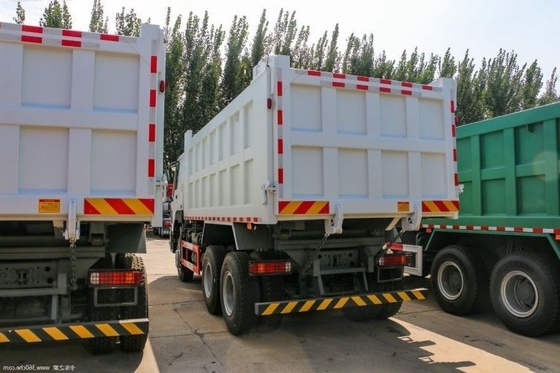 6.8X2.35X1.5 Réservoir de chargement 8X4 371 chevaux 375 chevaux HOWO-70 km Camion à décharge avec roue motrice 6x4