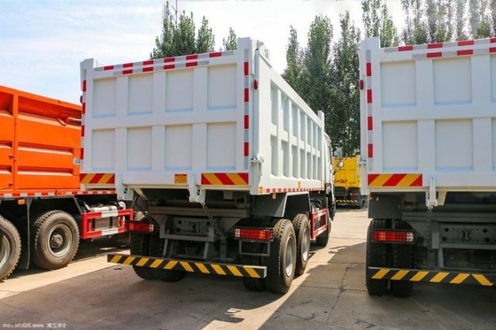 6.8X2.35X1.5 Réservoir de chargement 8X4 371 chevaux 375 chevaux HOWO-70 km Camion à décharge avec roue motrice 6x4