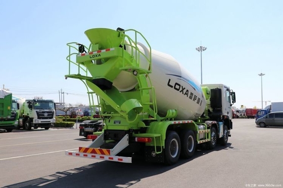 Exigences du client Choisissez le camion de mélange de béton Auman GTL à chaud 360HP 8X4 7,7 carrés