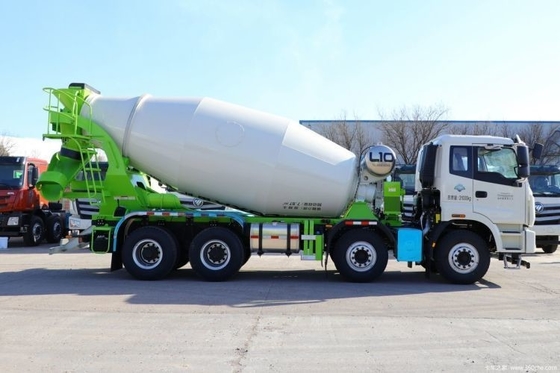 Fukuda Auman ETX 340 chevaux 8X4 7,87 carrés camion de mélange de béton