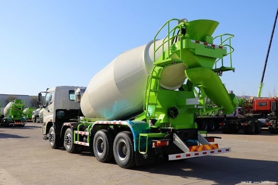 Fukuda Auman ETX 340 chevaux 8X4 7,87 carrés camion de mélange de béton