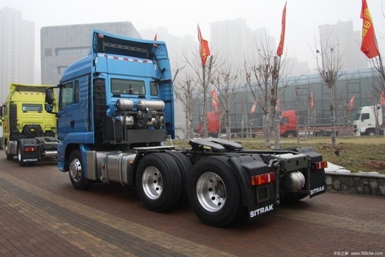 440 chevaux 6X4 Tête de remorque Sinotruk SITRAK C7H Tire lourd ABS et ESC inclus