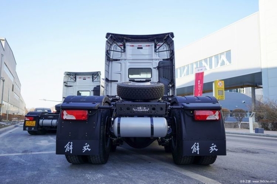 FAW Jiefang J7 Camion lourd 560HP 6X4 Grand camion de traction avec système multimédia