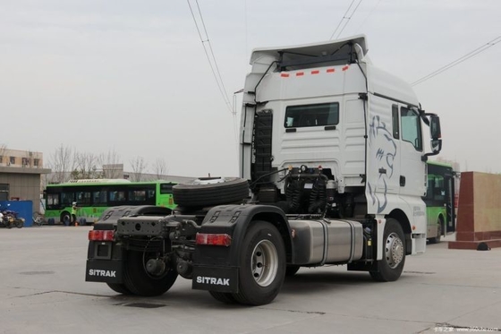 Camion lourd SITRAK G7 d'occasion 440 ch Camions tracteurs 4*2 avec boîte de vitesses Sinotruk