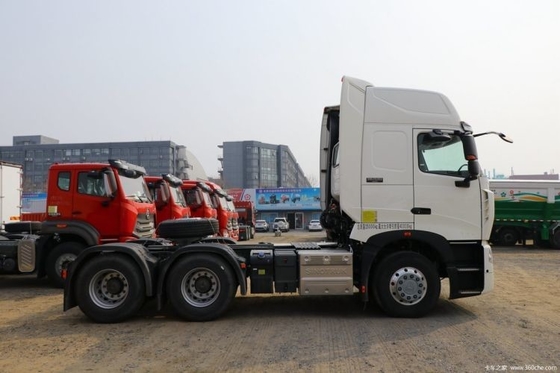 12 Changement de vitesse vers l'avant HOWO T7H 440 HP 6X4 camions tracteurs avec conception de pensée vers l'avant