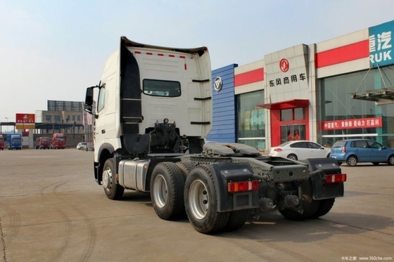 Leader sur le marché Boutique HOWO T7H 540 HP 6X4 camion tracteur pour le transport de chargement partiel