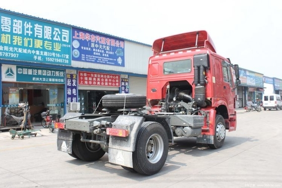 Capacité du moteur 290 chevaux camion lourd HOWO 4X2 tête de camion de traction pour boutique d'inventaire