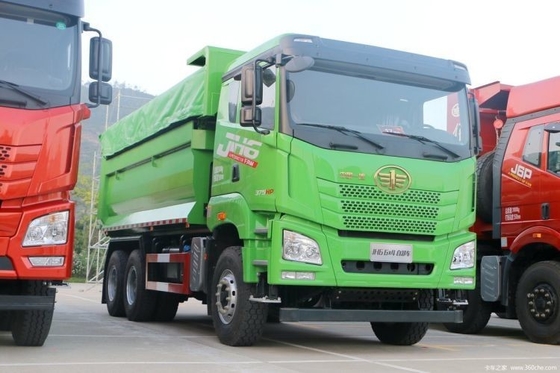 Je vends un camion lourd JH6 à Qingdao 375 chevaux 6x4 5,8m camions à décharge à roue motrice 6x4