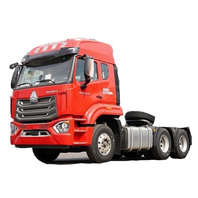 Tête de tracteur de camion lourd à chaud d'occasion 6X4 SINOTRUCK HOWo N7W avec 2 changements en arrière