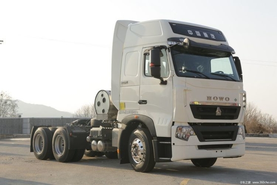 Roue motrice 6X4 SinoTRUK HOWO T7H LNG Tracteur camion 440HP pour le transport logistique