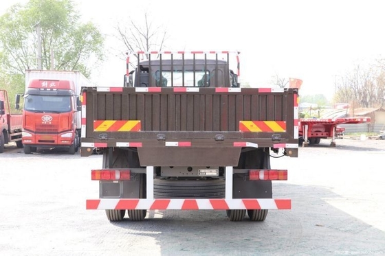 Camion lourd national Sinotruk HOWo NX 220HP 4X2 6,75m Camion à obstacles pour camionnettes