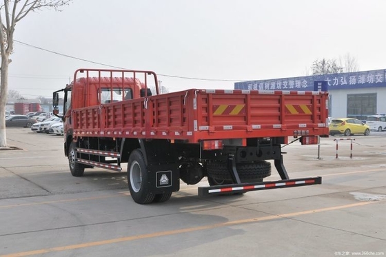 Camion lourd national HOWO G5X Carte moyenne 220HP 4X2 6,75m Camion à obstacles