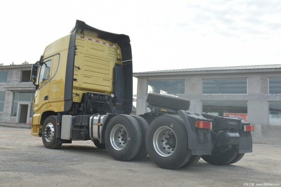 2 Changement en arrière Dongfeng Tianlong KX 520hp 6X4 Tracteur tête de camion pour le segment des camions lourds