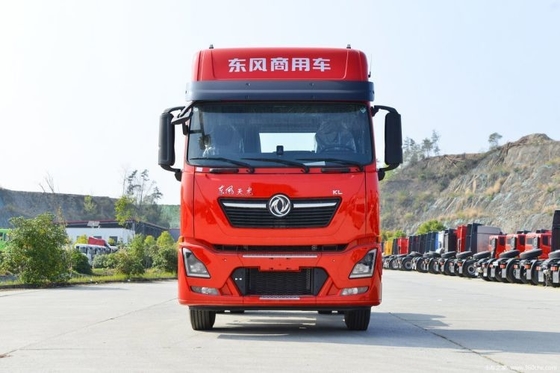 Trois rangées de sièges rangées Dongfeng Tianlong KL 385 HP 4X2 camions tracteurs avec écran tactile