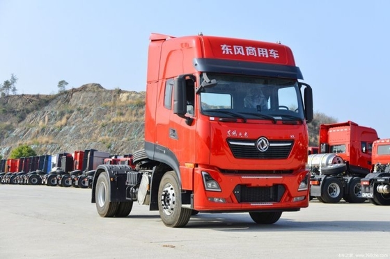 Trois rangées de sièges rangées Dongfeng Tianlong KL 385 HP 4X2 camions tracteurs avec écran tactile