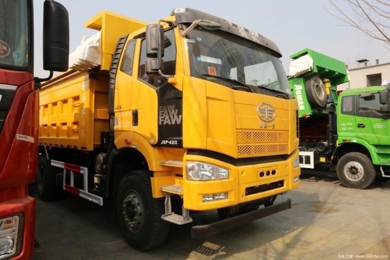 420 HP 6X4 Faw Jiefang J6P Poids lourd camion de montagne version décharge avec écran tactile