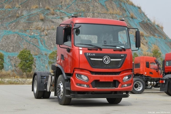 Vous pouvez vous procurer un tracteur Dongfeng Tianjin KR 300HP 4X2 avec une capacité de moteur de 6 à 8 litres.