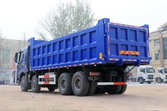 Camion lourd d'occasion Sinotruk HOWO T7H 440 chevaux 8X4 7,6 m Camion déchargeur avec réservoir de carburant de 300-400L