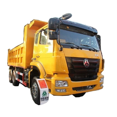 10 Changement vers l'avant SINOTRUCK Haohan J5G 310hp 6X4 5,8m camion de décharge à une compétition
