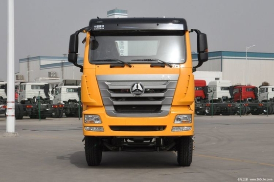 10 Changement vers l'avant SINOTRUCK Haohan J5G 310hp 6X4 5,8m camion de décharge à une compétition