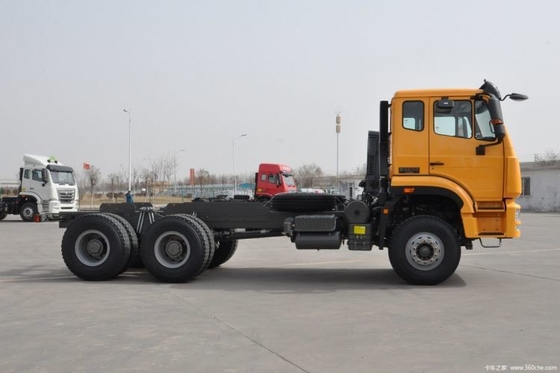 Chassis de camion de décharge 6X4 à 340 ch SinotruK Haohan J5G utilisé avec une capacité de réservoir de carburant de 300 à 400 litres