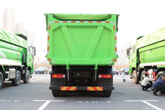 Carburant- 2020 Faw Jiefang J6P camions lourds 8X4 5,6m camions de décharge pour vos besoins commerciaux