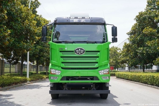 Les voitures d'occasion professionnelles de boutique FAW Jiefang J6L 350 ch 8X4 7,2m Camion à ordures Camion lourd