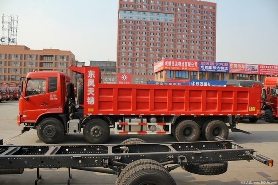 Camion commercial Dongfeng 2010 280HP 8X4 7,6m Camion déchargeur avec siège du conducteur en suspension pneumatique