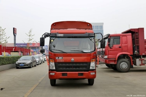 Sinotruk HOWO Commander 220HP 6.75m camion cargo avec une capacité de réservoir de carburant de 300-400L