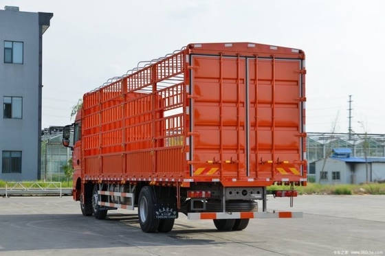Sinotruk SITRAK G7 de seconde main de 330 ch 6X2 8,6 m