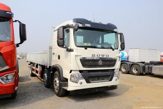 Camion à clôture à chaud de 6x2 7,8 m Sinotruk HOWO T5G Camion lourd de 270 chevaux avec dimension de réservoir de chargement