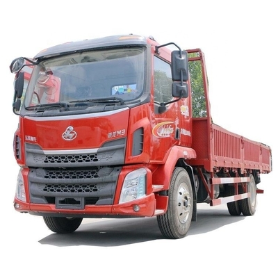 185 chevaux Dongfeng Liuqi Chenglong M3 4X2 6.8m camion camion de marchandises avec une technologie d'économie de carburant