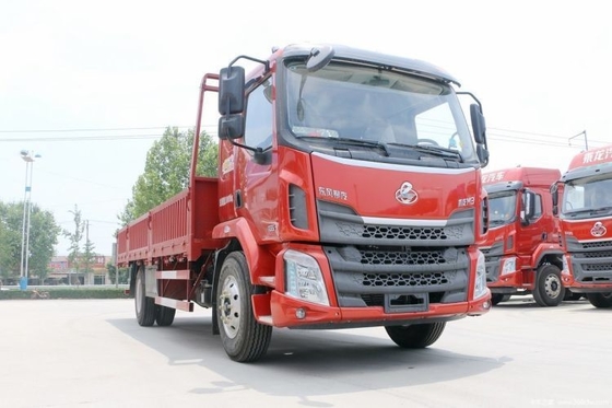 185 chevaux Dongfeng Liuqi Chenglong M3 4X2 6.8m camion camion de marchandises avec une technologie d'économie de carburant